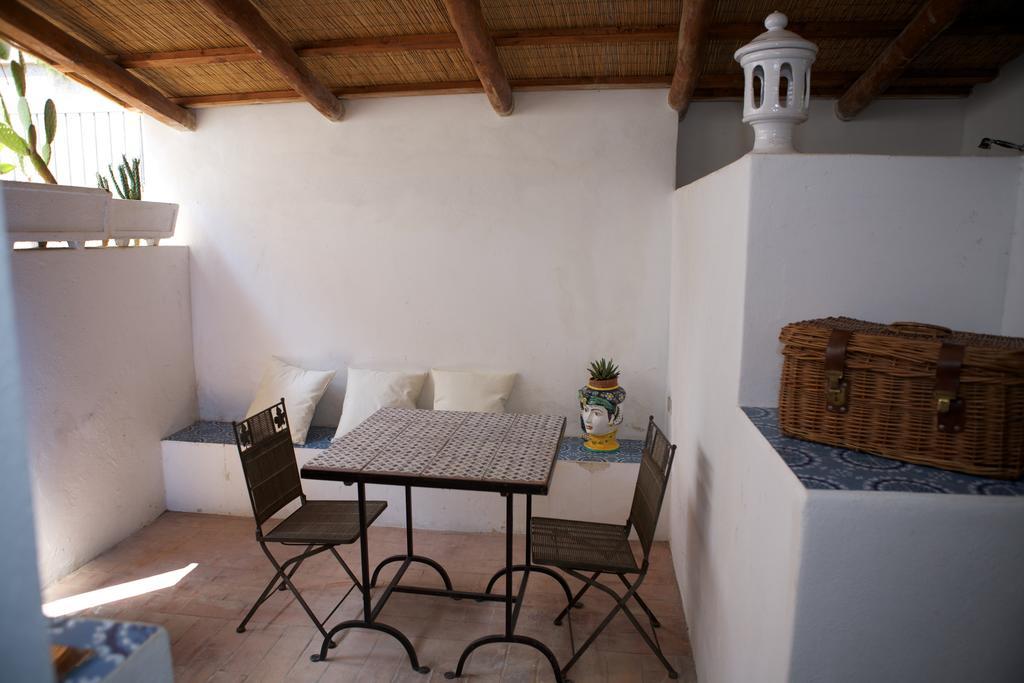 La Terrazza Sul Mare Apartment Santa Marina Salina Exterior photo